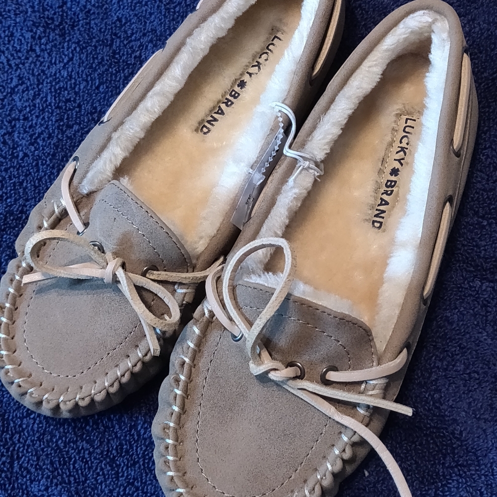 Lucky Brand suede tan children's size moccasins